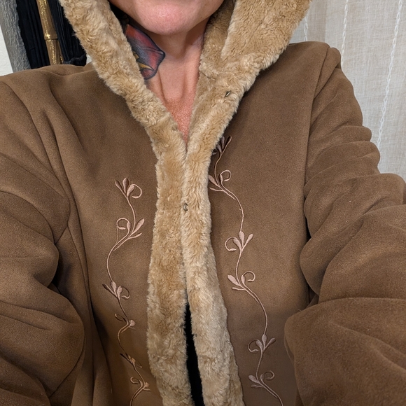 Braetan Brown Teddy-Lined Faux-Suede Jacket with Hood - Picture 8 of 10